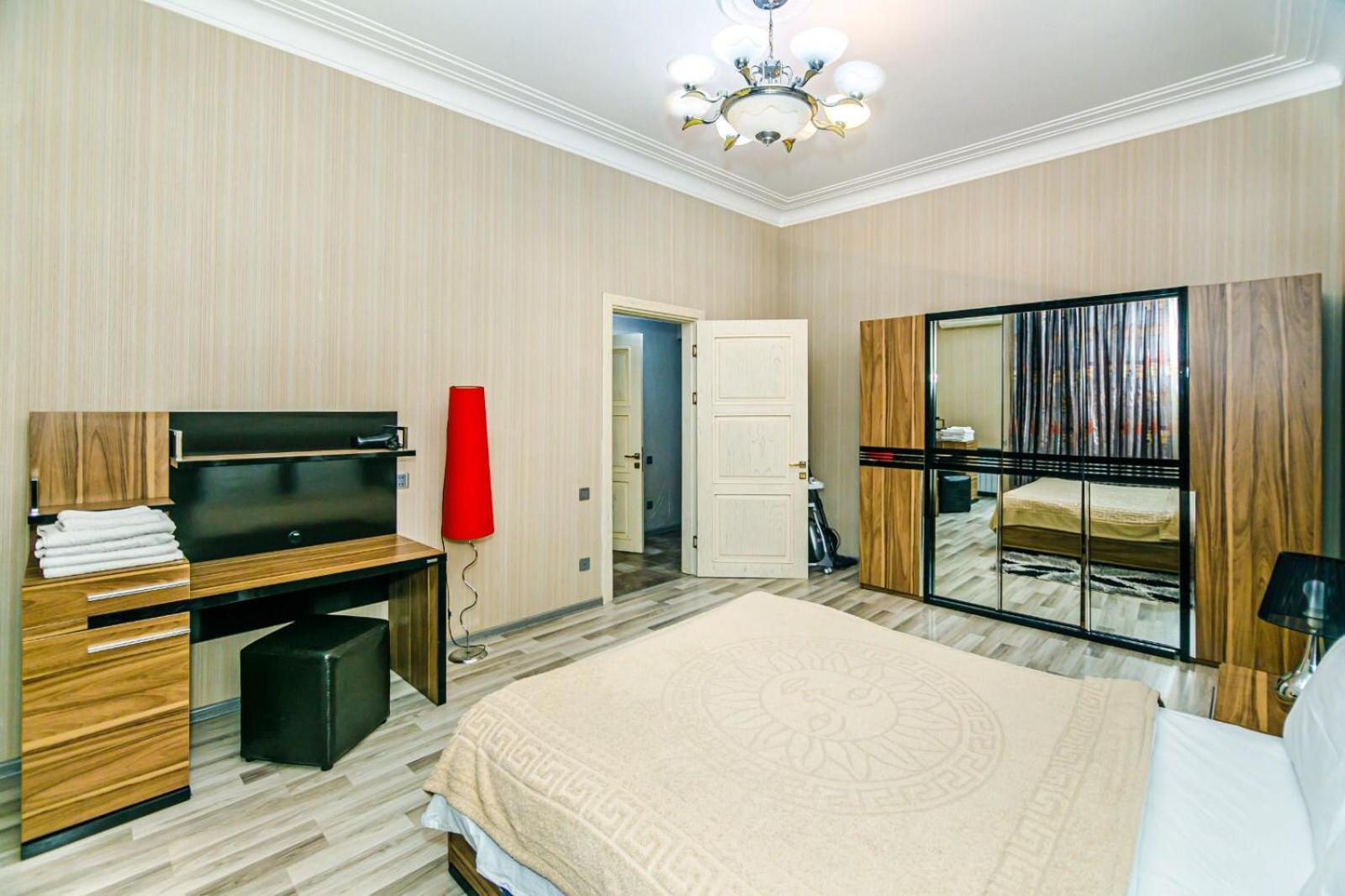 Azneft Square Deluxe Apartment Baky Esterno foto