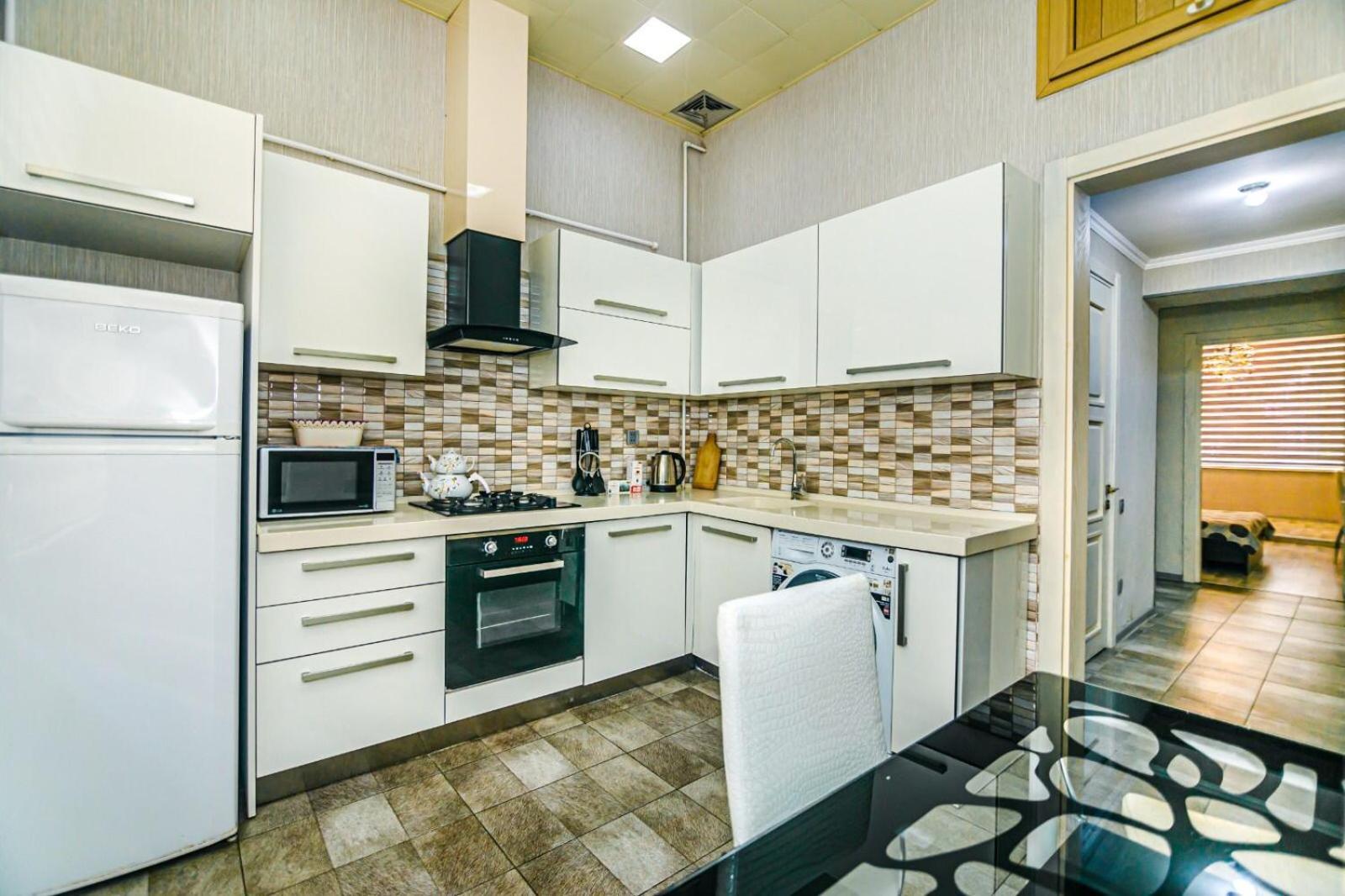 Azneft Square Deluxe Apartment Baky Esterno foto