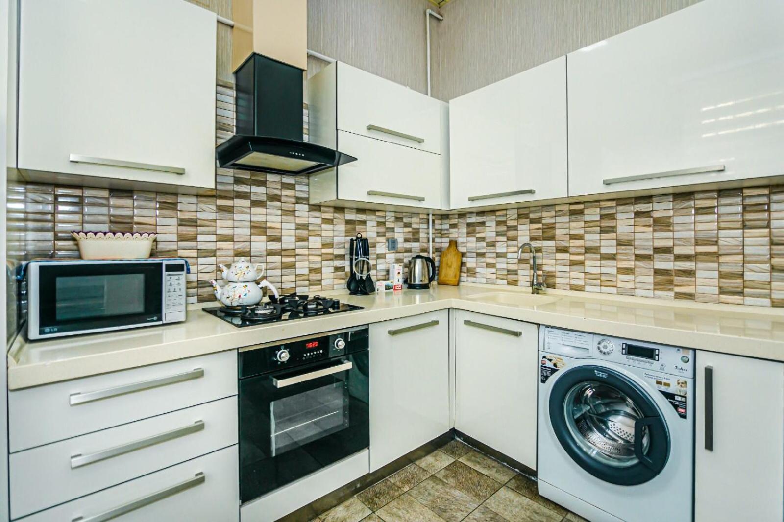 Azneft Square Deluxe Apartment Baky Esterno foto