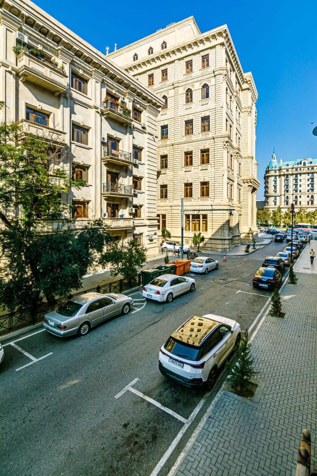 Azneft Square Deluxe Apartment Baky Esterno foto